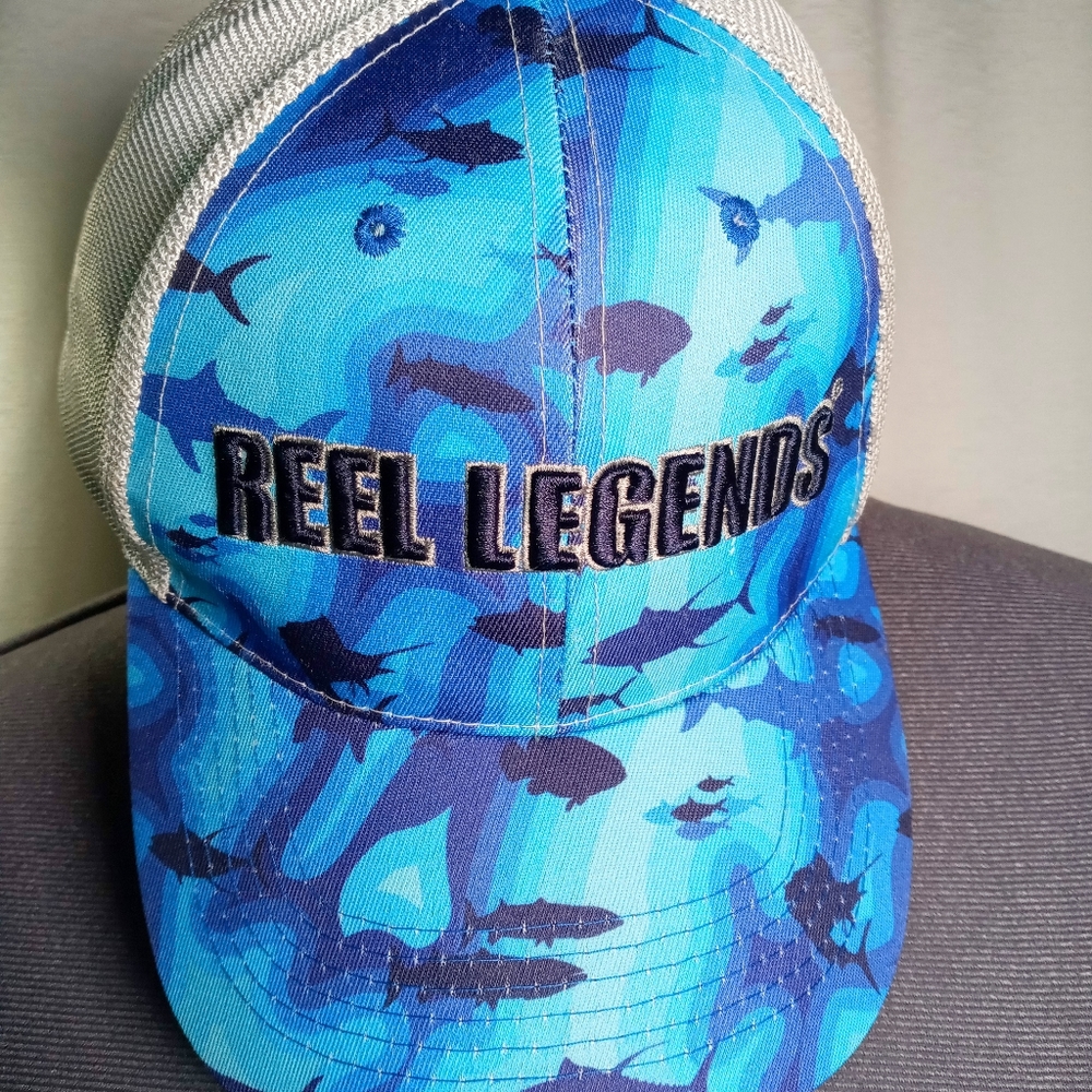 MEN'S HAT REEL LEGENDS FISH WAHOO BLUE SILVER SNAPBAND AQUAFLAUGE FISHING BOATIN